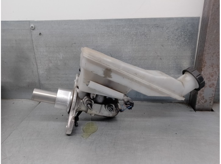 Recambio de bomba freno para mercedes-benz clase a (w176) 1.5 cdi cat referencia OEM IAM A2464300001  