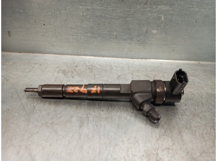 Recambio de inyector para opel insignia berlina 2.0 cdti cat referencia OEM IAM 0445110327 0445110327 BOSCH