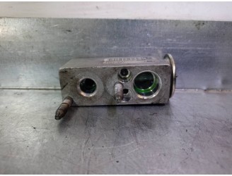 Recambio de valvula intercambio de calefaccion para citroën ds5 2.0 hdi fap referencia OEM IAM Y2844001 52387190 BHER TGKE
