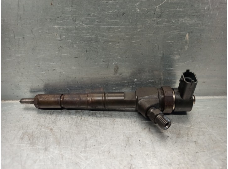 Recambio de inyector para opel insignia berlina 2.0 cdti cat referencia OEM IAM 0445110327 0445110327 BOSCH