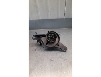 Recambio de motor calefaccion para peugeot 5008 1.6 hdi fap cat (9hz / dv6ted4) referencia OEM IAM 6441CV PARTE IZQUIERDA 