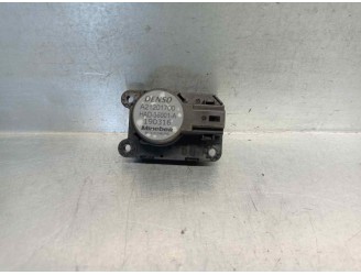 Recambio de motor calefaccion para renault clio iv 0.9 tce referencia OEM IAM A21201700 DE TRAMPILLA DENSO