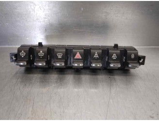 Replacement hazard warning switch for Peugeot 3008 OEM IAM reference 96638425XT 