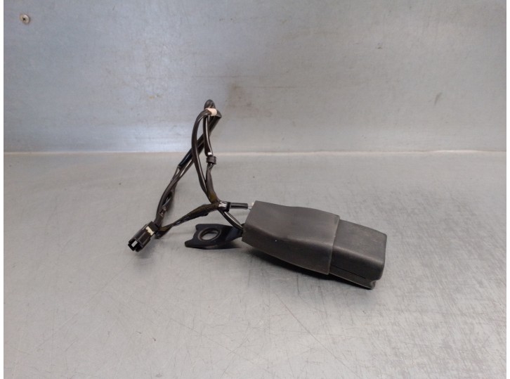 Recambio de enganche cinturon para mitsubishi asx (ga0w) 1.6 cat referencia OEM IAM 6187695A DEL DER 5 PUERTAS