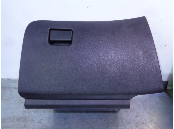 Recambio de guantera para nissan x-trail (t32) 1.6 dci turbodiesel cat referencia OEM IAM 685104CC0A 685104CC7A 