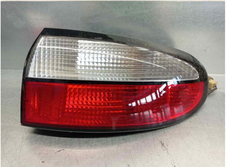 Recambio de piloto trasero derecho para daewoo lanos hurricane referencia OEM IAM 96304619 DE ALETA 5 PUERTAS