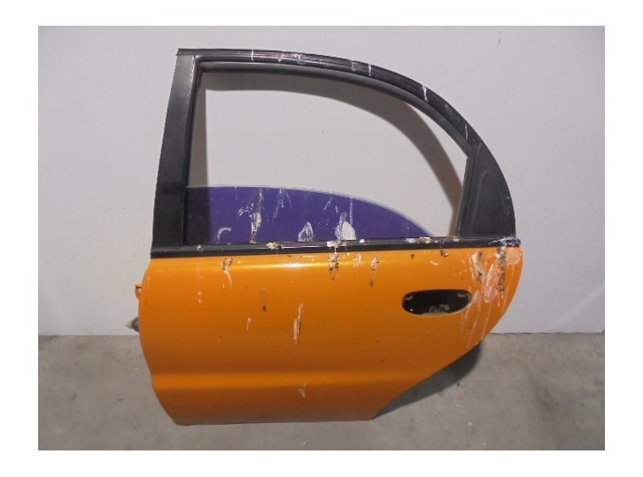 Recambio de puerta trasera izquierda para daewoo lanos hurricane referencia OEM IAM 96303928 NARANJA 5 PUERTAS
