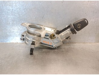 Recambio de conmutador de arranque para opel zafira b 1.7 16v cdti referencia OEM IAM N0501882 VALEO