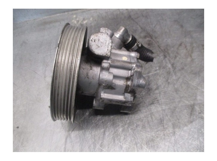 Recambio de bomba servodireccion para audi a6 avant (4b5) 2.5 tdi referencia OEM IAM 8E0145155 7690955108 