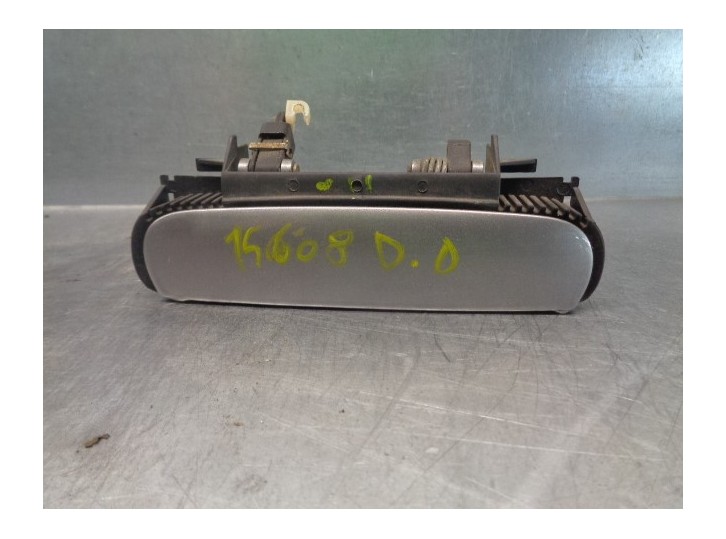 Recambio de maneta exterior delantera derecha para audi a6 avant (4b5) 2.5 tdi referencia OEM IAM 401839885  