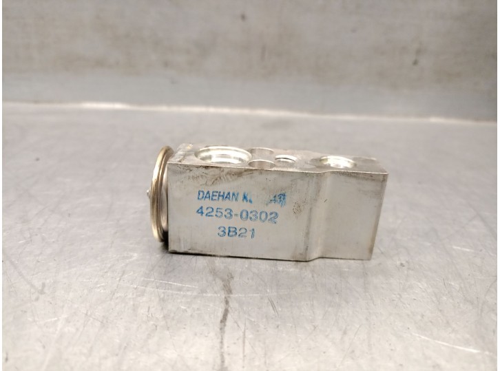Recambio de valvula expansion para ssangyong rodius ii 2.0 xdi referencia OEM IAM 42530302 