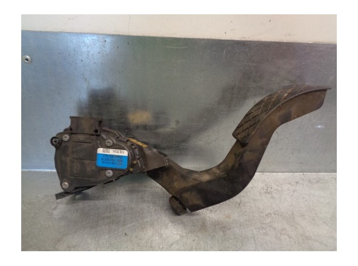 Recambio de potenciometro pedal para audi a6 avant (4b5) 2.5 tdi referencia OEM IAM 8D1723523N 6PV00837602 HELLA