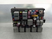 Recambio de caja reles / fusibles para ford mondeo ber. (ca2) limited edition referencia OEM IAM 03081DAK7881 