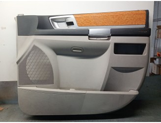 Recambio de guarnecido puerta delantera derecha para chrysler grand voyager v (rt) 2.8 crd referencia OEM IAM 0ZS861VSAF 1JE021V