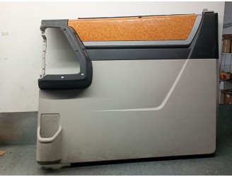 Recambio de guarnecido puerta trasera derecha para chrysler grand voyager v (rt) 2.8 crd referencia OEM IAM 0ZT701VSAE 1JE221VSA