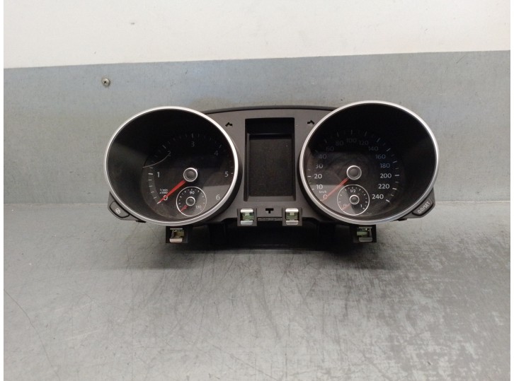 Recambio de cuadro instrumentos para volkswagen golf vi (5k1) 1.6 tdi dpf referencia OEM IAM 5K0920870G A2C53345492 VD0