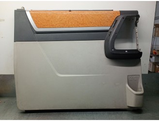 Recambio de guarnecido puerta trasera izquierda para chrysler grand voyager v (rt) 2.8 crd referencia OEM IAM 0ZT711VSAE 1LW311V