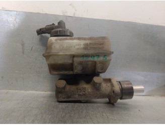 Recambio de bomba freno para renault laguna (b56) 1.6 referencia OEM IAM 7700823486 7700823487 