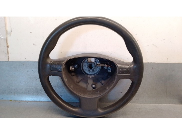 Recambio de volante para opel corsa c 1.3 16v cdti cat (z 13 dt / ln9) referencia OEM IAM 913235 913235 