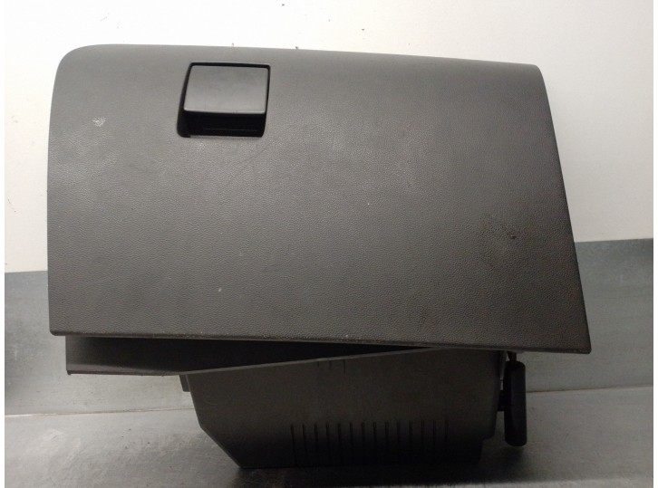 Recambio de guantera para opel astra gtc 1.9 cdti referencia OEM IAM 13191459 