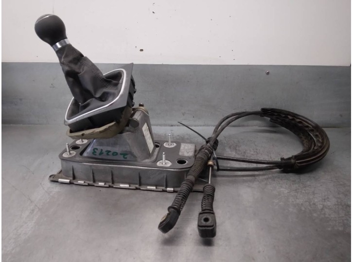 Recambio de palanca cambio para volkswagen golf vi (5k1) 1.6 tdi dpf referencia OEM IAM 1K0711061B  