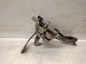 Recambio de cerradura capot para ssangyong rodius ii 2.0 xdi referencia OEM IAM 7111021200 7111021200 