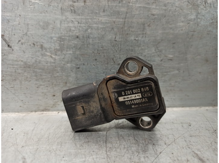 Recambio de sensor presion para jeep compass 2.0 crd cat referencia OEM IAM 05149001AA 0281002848 BOSCH