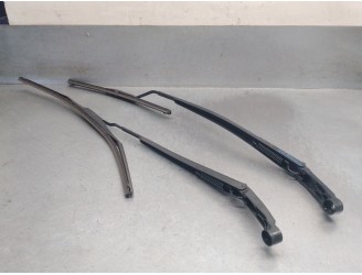 Recambio de brazo limpia delantero derecho para toyota rav 4 iv (_a4_) 2.5 hybrid (ava42_) referencia OEM IAM 8521142140 8521142