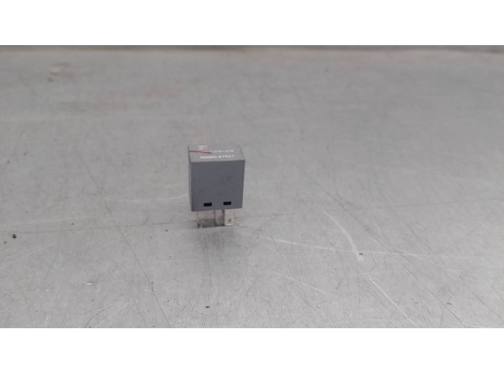 Recambio de rele para citroën c1 1.0 vti referencia OEM IAM 9008087021 VFM11F41Z16 