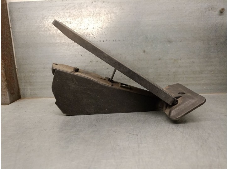 Recambio de potenciometro pedal para bmw 2 active tourer (f45) 218 d referencia OEM IAM 35426859999 35406889822 