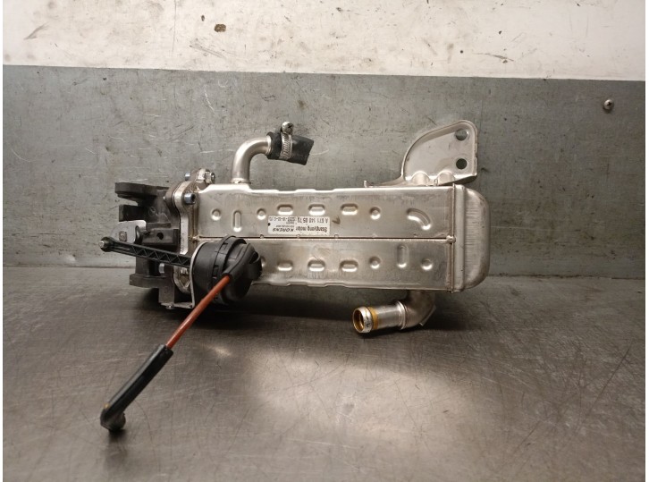 Recambio de enfriador egr para ssangyong rodius ii 2.0 xdi referencia OEM IAM A6711400570 6711400570 