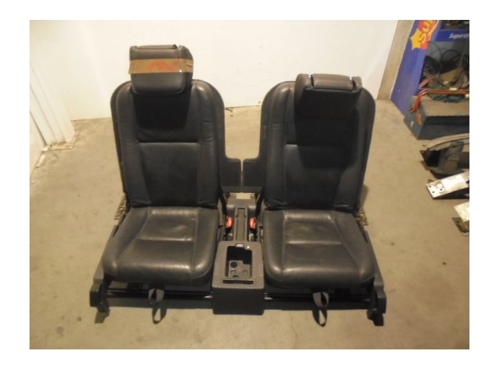 Recambio de asientos traseros para volvo xc90 t6 executive geartronic (5 asientos) referencia OEM IAM 3ª FILA CUERO NEGRO 5 PUER