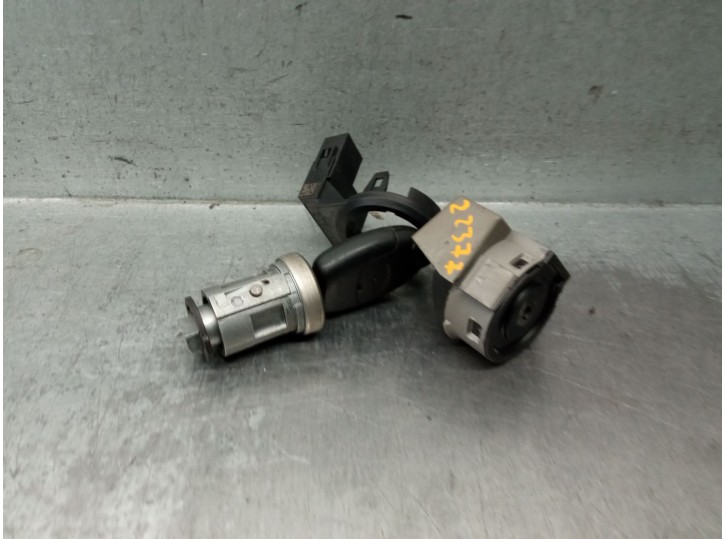 Replacement ignition switch for Ford Fiesta V (JH_, JD_) 1.4 TDCi OEM IAM reference D75200130Y 1677531 