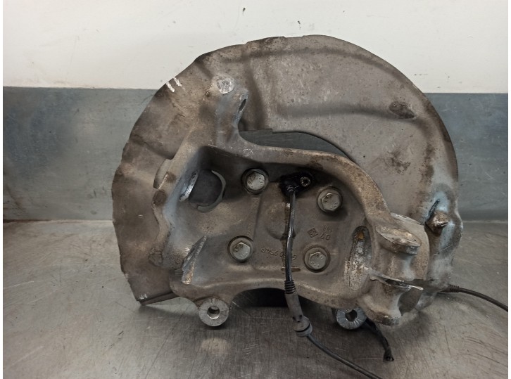 Recambio de mangueta delantera derecha para bmw serie 5 berlina (e60) 3.0 turbodiesel cat referencia OEM IAM 6760954 