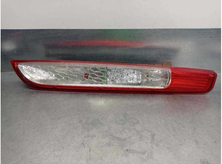 Recambio de piloto trasero derecho para ford focus lim. (cb4) titanium referencia OEM IAM 1528770 1520757 5 PUERTAS