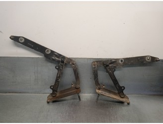 Recambio de bisagra capot para land rover discovery 2.7 td v6 cat referencia OEM IAM BKB780031 BKB780021 