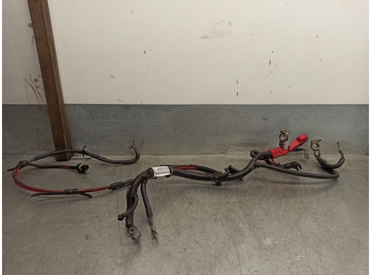 Recambio de cableado para jeep gr. cherokee (wh) 3.0 crd cat referencia OEM IAM 56044142AH 