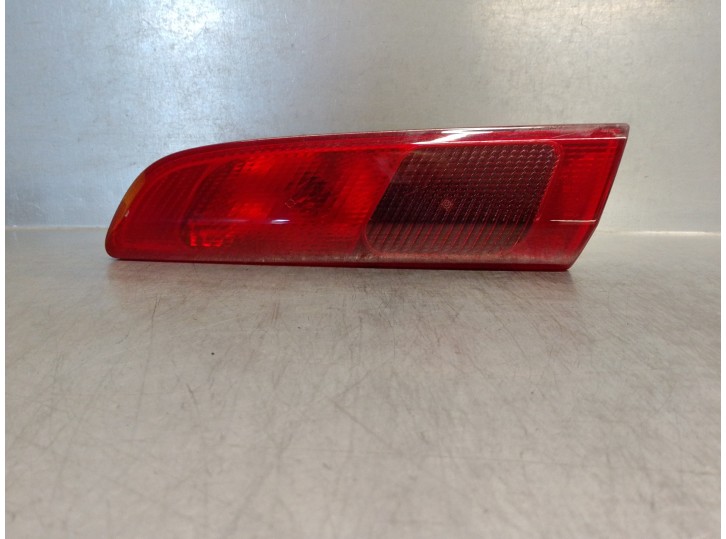 Replacement rear right light for Alfa Romeo 156 1.9 JTD CAT OEM IAM reference 60685981 TAILGATE 4 DOORS