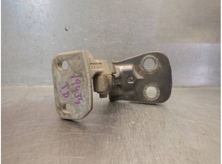 Recambio de bisagra porton para land rover discovery 2.7 td v6 cat referencia OEM IAM BDB780042 BDB780042 