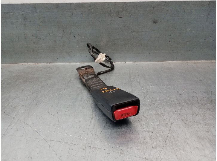 Recambio de enganche cinturon para daewoo lanos (klat) 1.3 referencia OEM IAM 96236531 96236531 