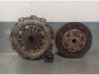 Recambio de kit embrague para renault rapid / express (f40) diesel referencia OEM IAM 7701470245 186357 