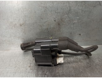 Replacement ignition coil for Renault Clio II Phase I (B/CBO) 1.6 OEM IAM reference 7700100589 