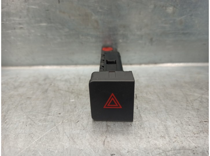 Recambio de warning para chevrolet captiva 2.0 diesel cat referencia OEM IAM 202005304  