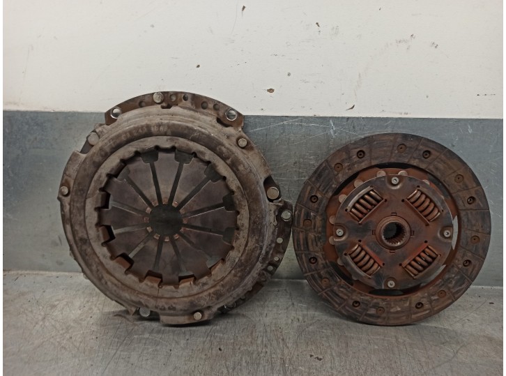 Recambio de kit embrague para seat ibiza (6k) 1.4 referencia OEM IAM 052198141EX CA24948A 