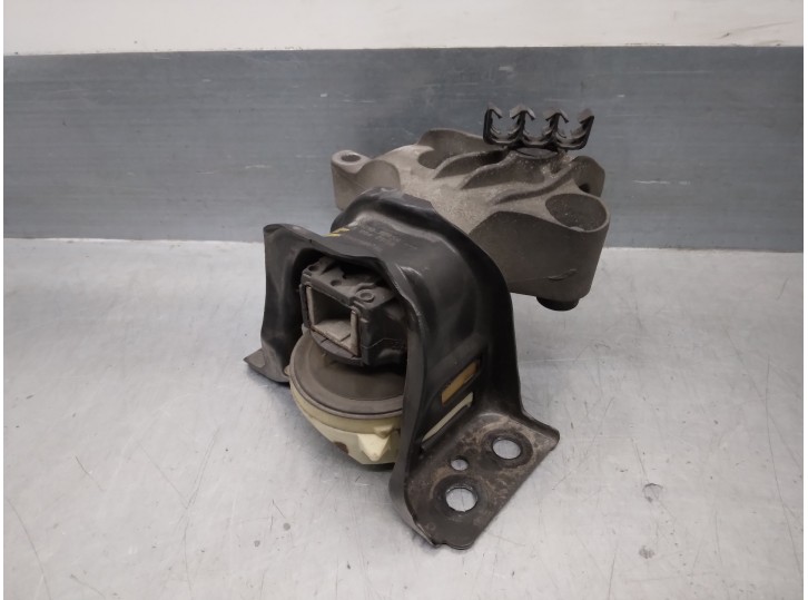 Recambio de soporte motor derecho para renault clio iv 1.5 dci diesel fap energy referencia OEM IAM 112103095R 