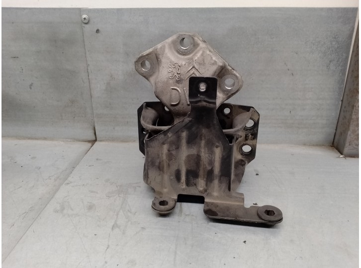 Recambio de soporte motor derecho para citroën berlingo 1.6 16v hdi referencia OEM IAM 9682026780  