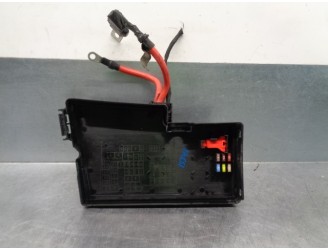 Recambio de caja reles / fusibles para volvo v40 básico referencia OEM IAM 31409757 