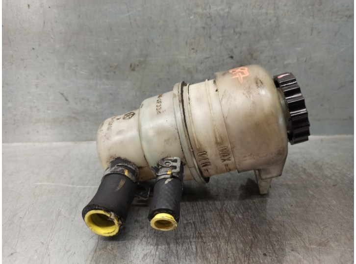 Recambio de deposito servo para jeep compass 2.0 crd cat referencia OEM IAM 05105338AB 