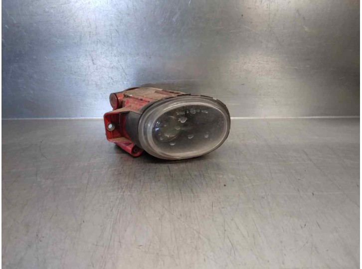 Recambio de faro antiniebla derecho para volkswagen polo berlina (6n2) conceptline referencia OEM IAM 1M0941700B 67742840 VALEO