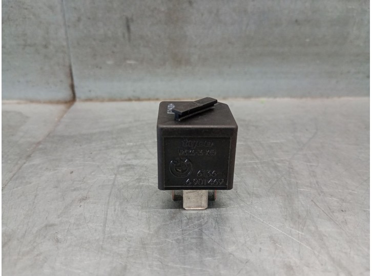 Recambio de rele para land rover freelander (ln) 2.0 td4 cat referencia OEM IAM V23136J6X48 